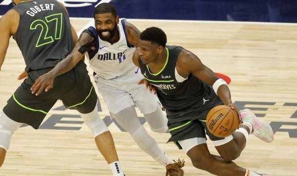 开云官方直播-森林狼效仿掘金冲冠模式！华子唐斯看齐约穆组合