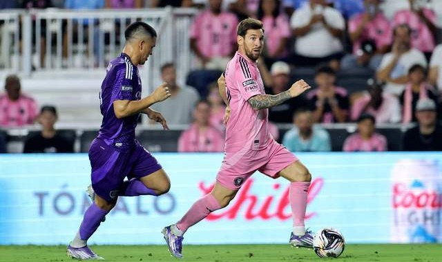 开云平台-3-1逆转！38岁梅西2球救主：点射+89分钟打死角，再进决赛