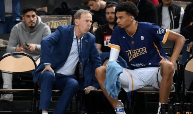 开云官方直播-马刺出品必属精品！文班教练：他去马刺可太好了