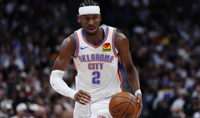 24-25赛季常规赛MVP、FMVP、得分王、一阵球员亚历山大雷霆打什么位置