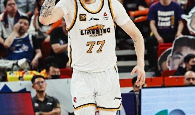 开云官方直播-张镇麟转会原因曝光！妻子在南方工作，上海久事给的待遇太好